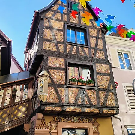 Апартаменты Gite Villa Le Marronnier, Grande Terrasse, Parking Prive & Spa Prive, Rue Tres Calme, Entre Colmar-Riquewihr Et Obernai, Avec Climatisation - Route Des Vins D'Alsace *