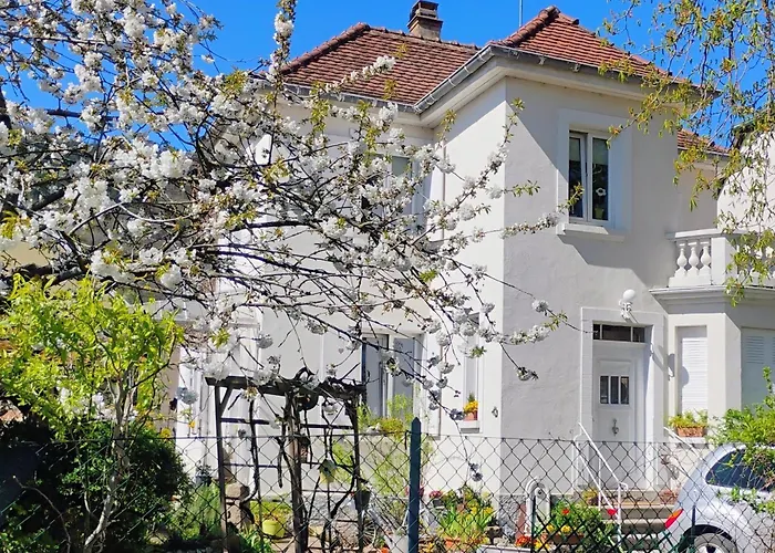 Le Marronnier, Parking Et Terrasse - Au Calme, Tous Commerces A 150m - Pres De Colmar - Route Des Vins A 100m, Vue Sur Espace Et Montagne Appartement *