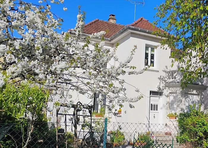 Le Marronnier, Parking Et Terrasse - Au Calme, Tous Commerces A 150m - Pres De Colmar - Route Des Vins A 100m, Vue Sur Espace Et Montagne Appartement *